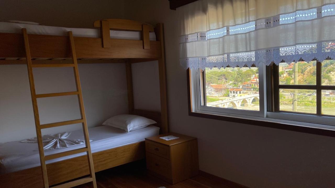 Hostel Ana Berat